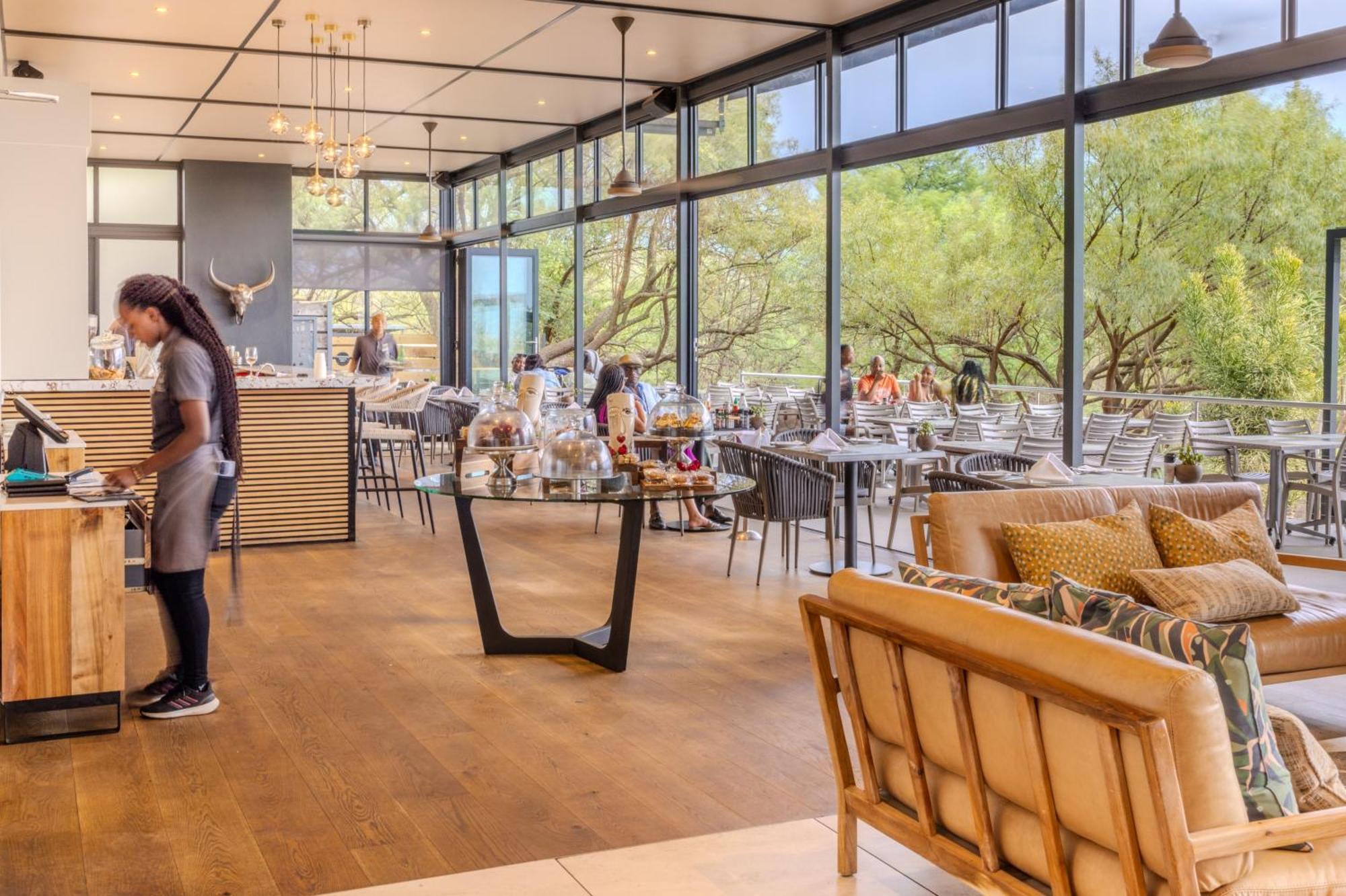 Cradle Boutique Hotel Lanseria Luaran gambar